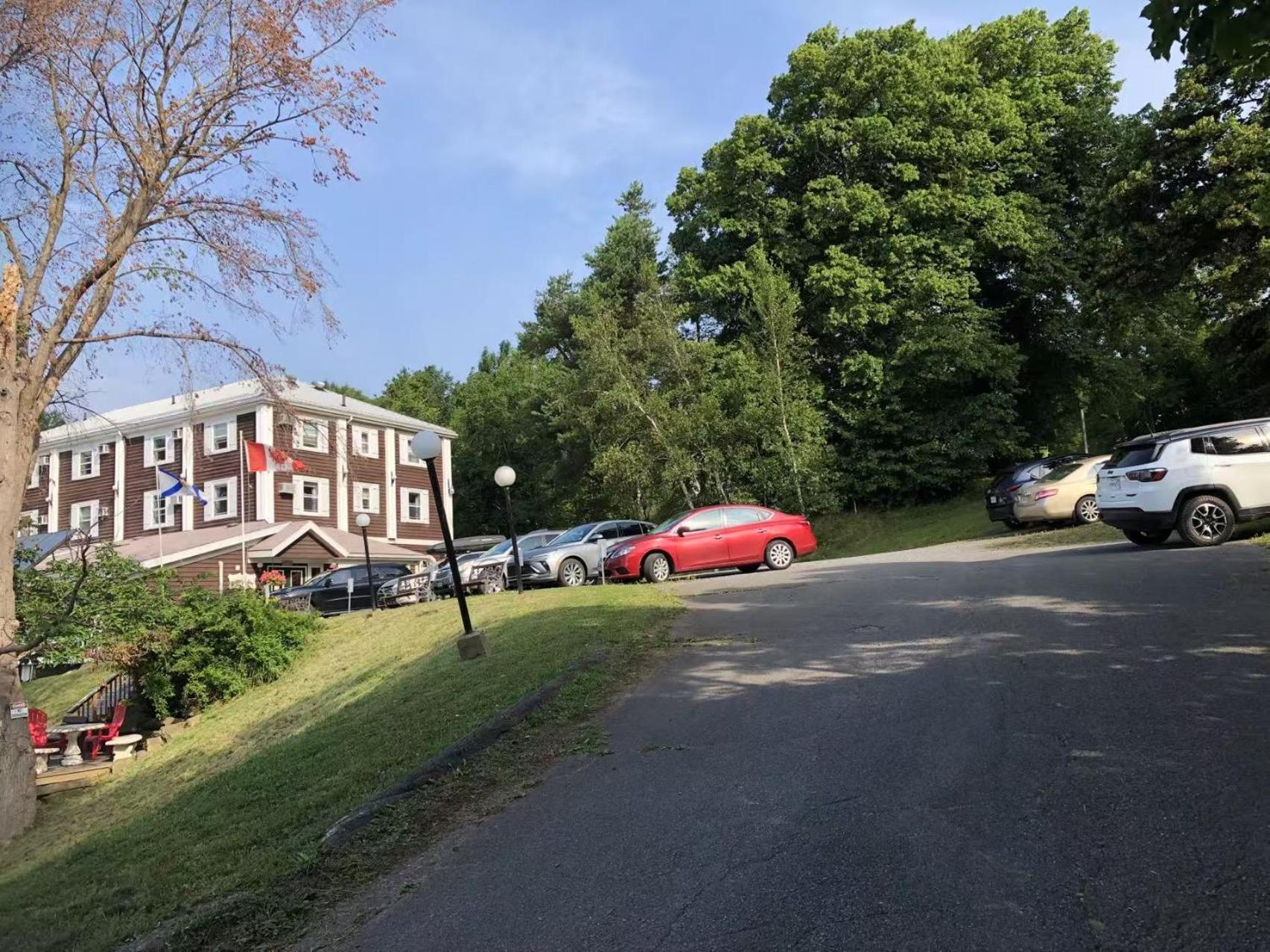 פיקטו Braeside Country Inn מראה חיצוני תמונה
