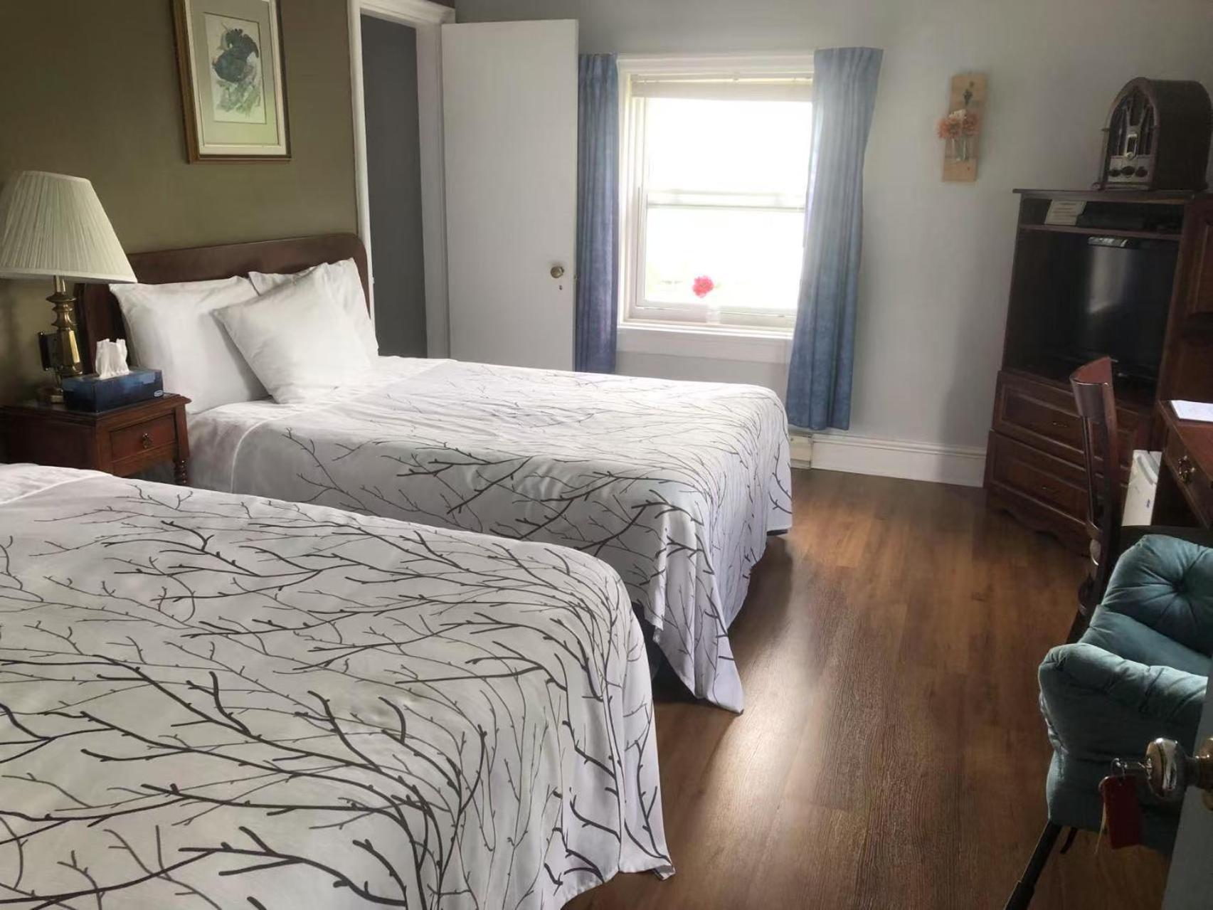 פיקטו Braeside Country Inn מראה חיצוני תמונה